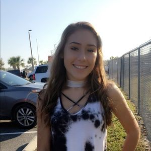 Meet your Posher, Charlotte